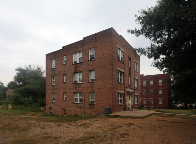 719 49th St NE in Washington, DC - Building Photo - Building Photo