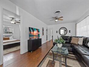 1418 N 16th Ave in Hollywood, FL - Building Photo - Building Photo