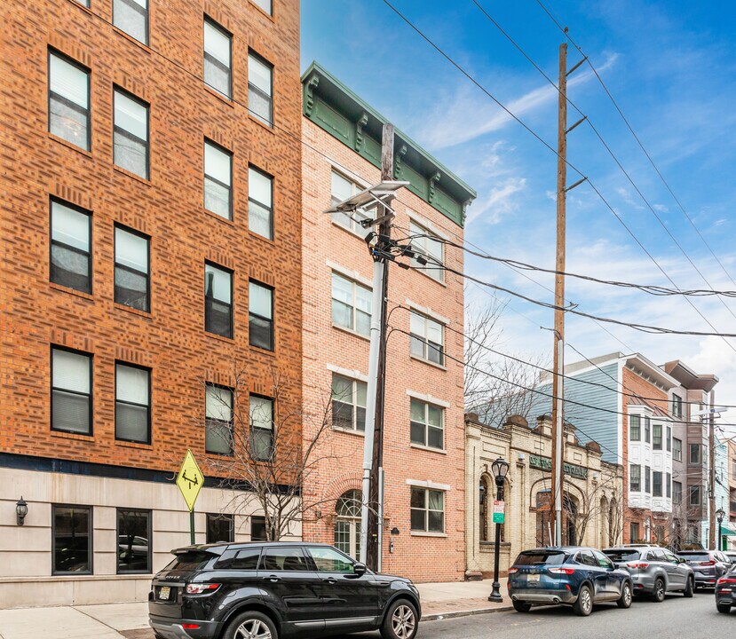 114 Jackson St in Hoboken, NJ - Foto de edificio