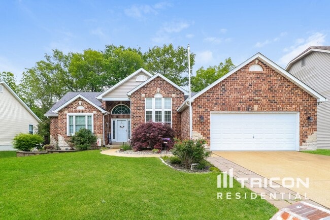 property at 4331 Clearbrook Ln