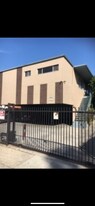 5853 Virginia Ave in Los Angeles, CA - Building Photo