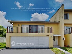 8662 SW 154th Cir Pl in Miami, FL - Building Photo