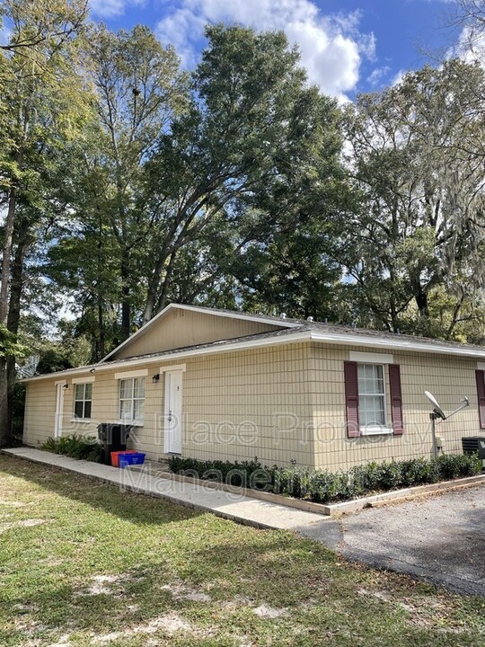 1003 SW 59 Terrace in Gainesville, FL - Building Photo