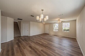 9216 Quarter Horse Ln in Fort Worth, TX - Foto de edificio - Building Photo