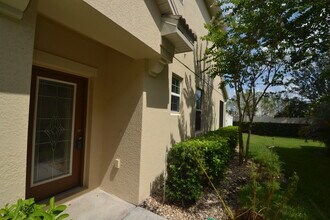9325 Shepton St in Orlando, FL - Building Photo - Building Photo