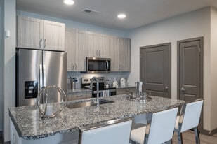 Haven at Mission Trace in Richmond, TX - Building Photo