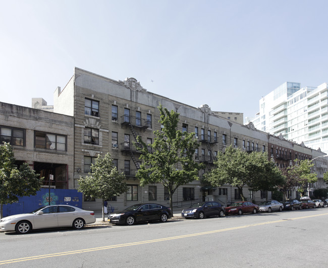 298-310 Saint Johns Pl in Brooklyn, NY - Building Photo - Building Photo