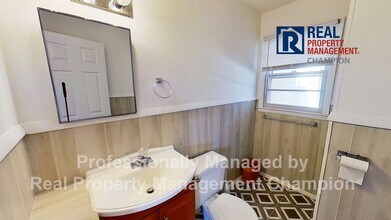 806 Monroe Ave in Carolina Beach, NC - Building Photo - Building Photo