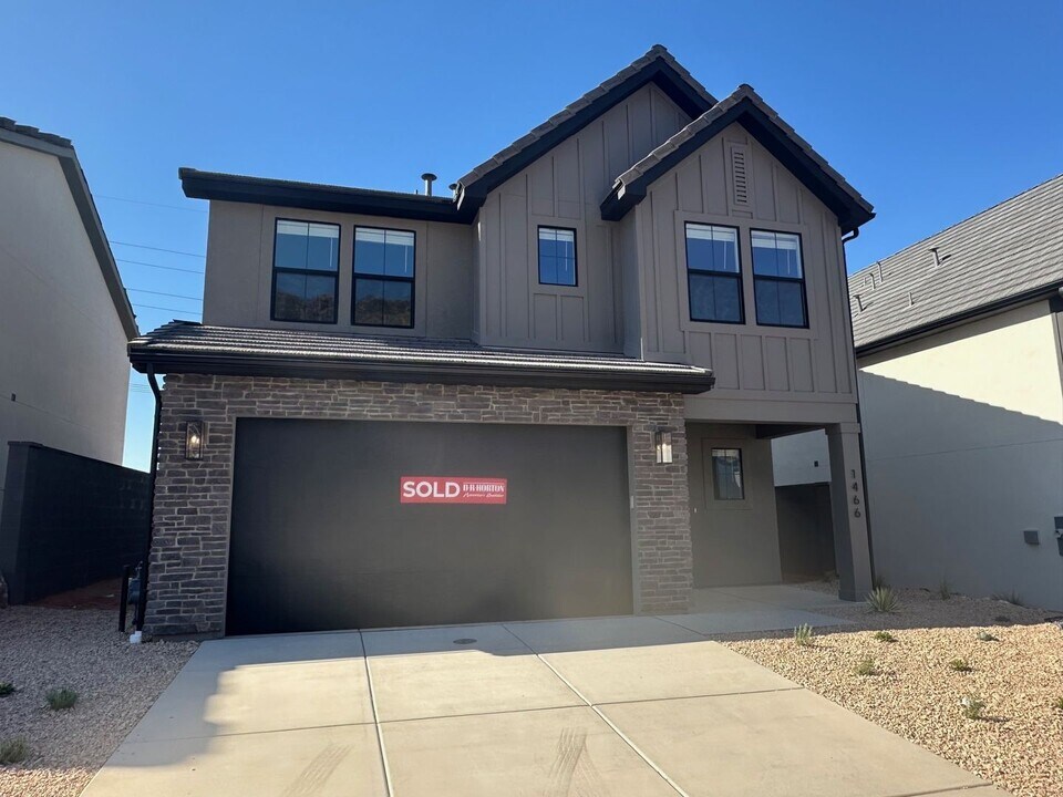 1466 Sinawava Dr in Washington, UT - Building Photo