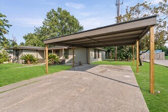 6527 Beekman Rd in Houston, TX - Building Photo - Building Photo