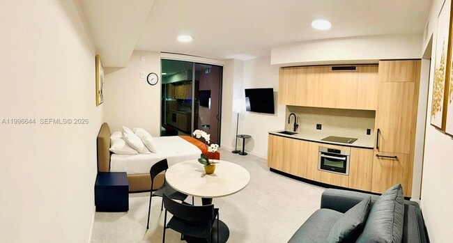 property at 121 NE 5th St