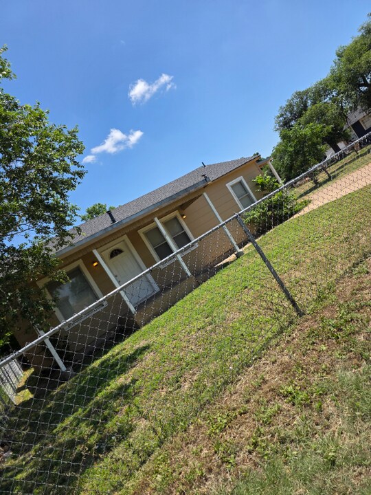 86 N Virginia St in Amarillo, TX - Building Photo