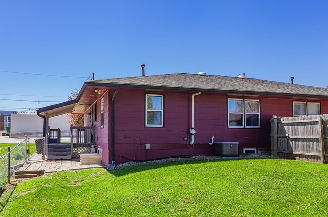 2019 Payton Ave in Des Moines, IA - Foto de edificio - Building Photo