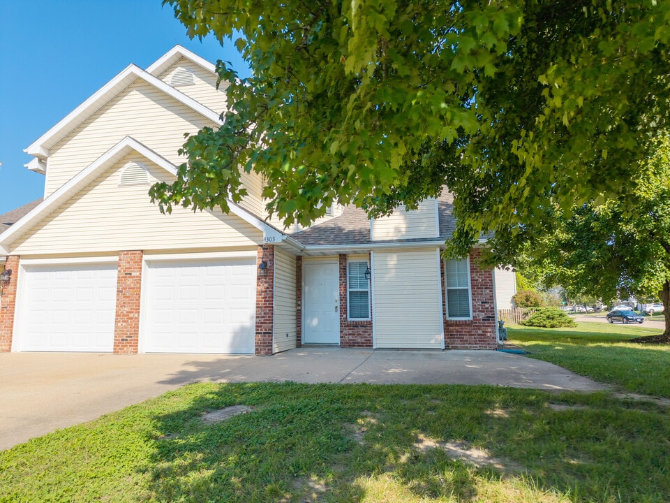 4303 Cheryl Ct in Columbia, MO - Foto de edificio