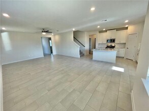 210 Whisper Rill Dr in Hutto, TX - Building Photo - Building Photo