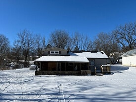 383 Stewart Rd N in Mansfield, OH - Building Photo