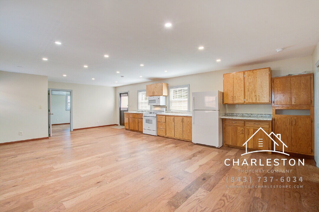 198 Nassau St in Charleston, SC - Building Photo