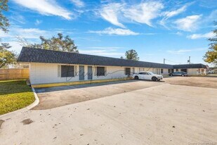 419 Clarence St in Lake Charles, LA - Building Photo
