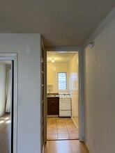 926 S Lake St in Los Angeles, CA - Foto de edificio - Building Photo