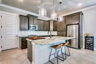 224 Morningside Dr in Roanoke, TX - Foto de edificio - Building Photo