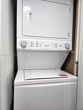 300 NW 107th Ave in Miami, FL - Building Photo - Building Photo