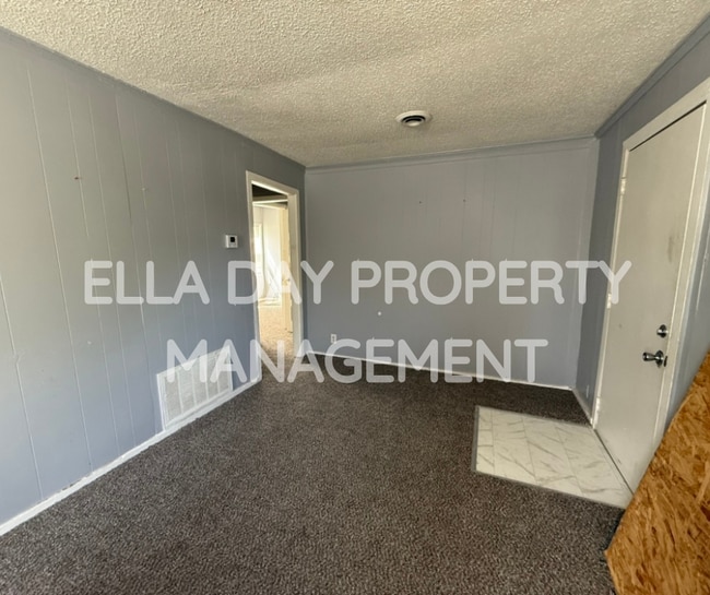 property at 2412 S Roosevelt St