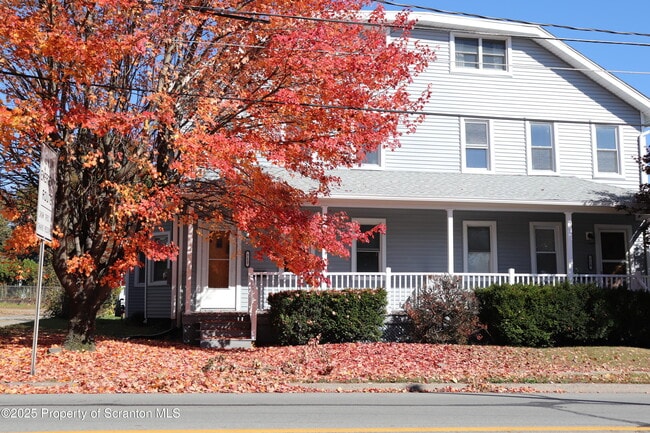 property at 712 W Lackawanna Ave