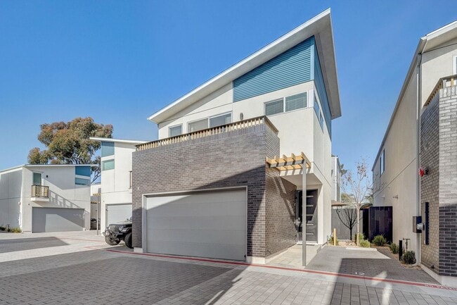 1166 Holly Ave in Imperial Beach, CA - Building Photo - Building Photo