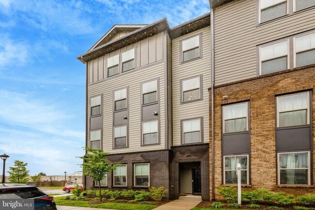 20941 Bluebird Sq in Countryside, VA - Building Photo - Building Photo