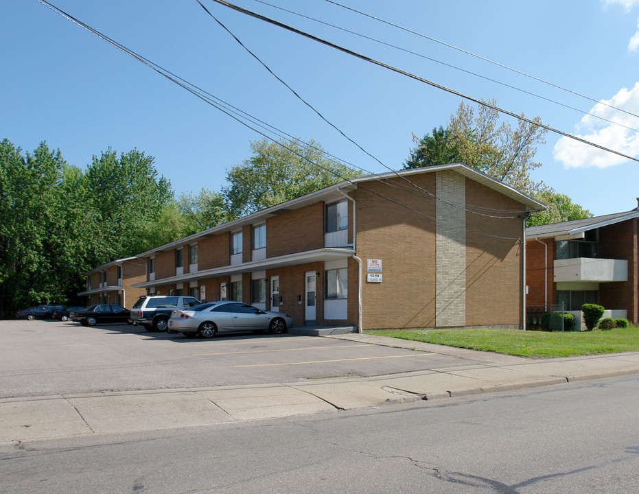 59 E Tallmadge Ave in Akron, OH - Building Photo