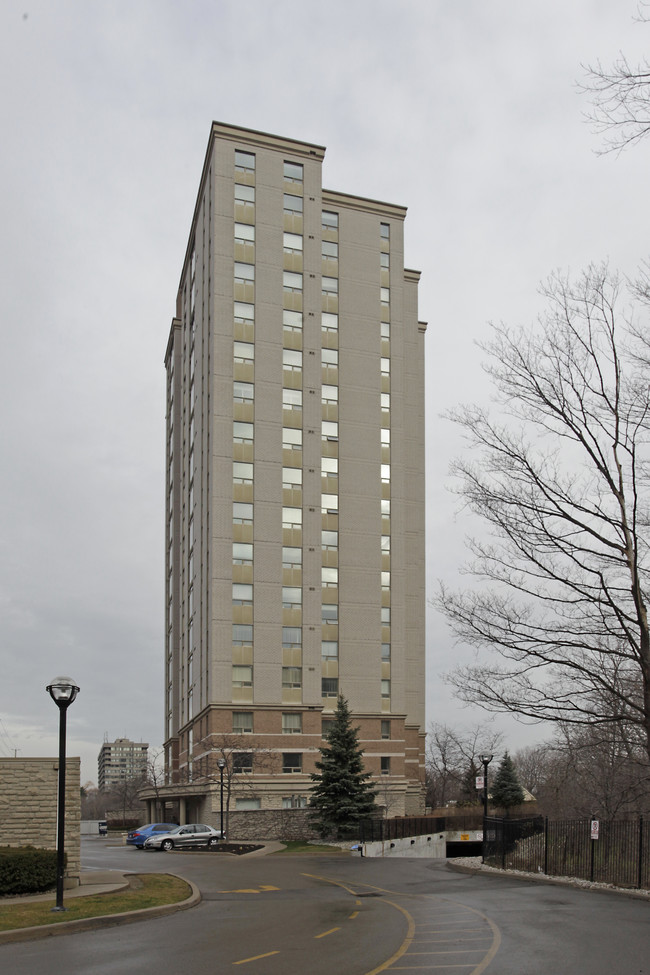 Compass Creek in Mississauga, ON - Building Photo - Building Photo