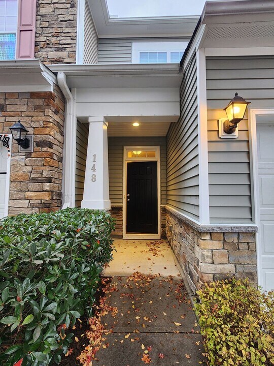 148 Skyros Loop in Cary, NC - Building Photo