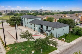 903 Canterbury, Unit 1203 in San Antonio, TX - Building Photo - Building Photo