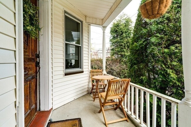 36 Hewlett St in Boston, MA - Building Photo - Building Photo