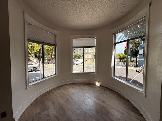 property at 563 Steiner St