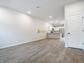 27169 Washington St in Port Charlotte, FL - Building Photo - Building Photo