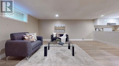 1465 Danforth Rd in Toronto, ON - Building Photo - Building Photo