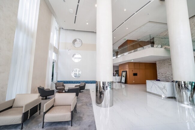 31 SE 5th St, Unit 708 in Miami, FL - Building Photo - Building Photo