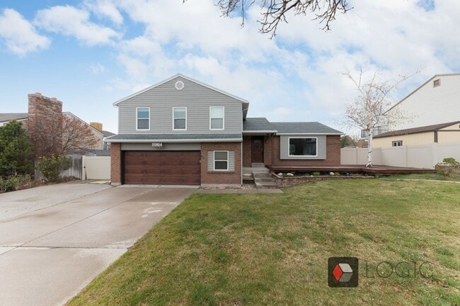 property at 11924 S Cedar Ridge Rd