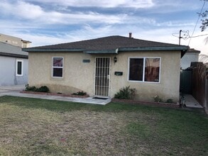 1048 W 223rd St in Torrance, CA - Foto de edificio - Building Photo