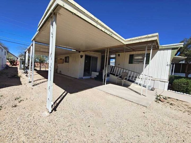 16005 N 32nd St in Phoenix, AZ - Building Photo - Building Photo