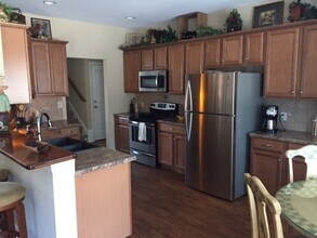 900 Davis Ln in Lenoir City, TN - Building Photo - Building Photo