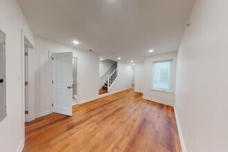 1834 N Bouvier St in Philadelphia, PA - Foto de edificio - Building Photo