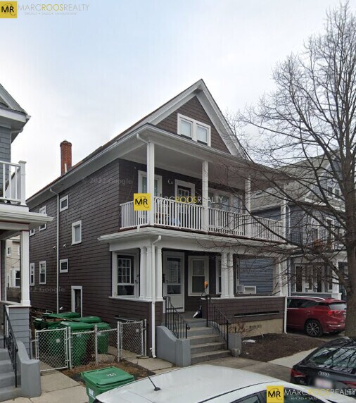 19 Berwick Rd, Unit 1 in Medford, MA - Foto de edificio
