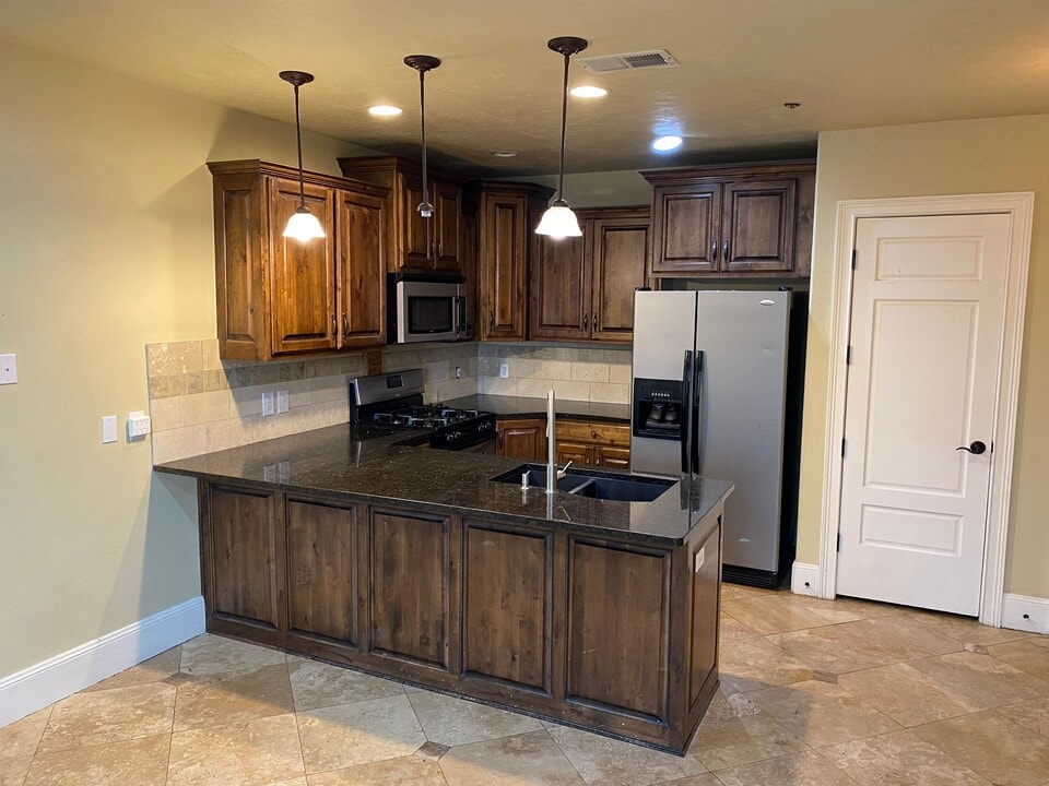 5176 N University Ave in Provo, UT - Building Photo