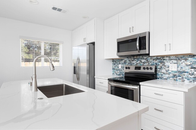 property at 837 W 3rd Ave