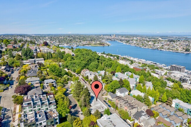 1525 Taylor Ave N in Seattle, WA - Building Photo - Building Photo