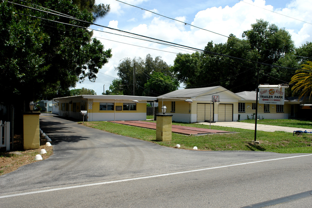 4025 46th Ave N in St. Petersburg, FL - Building Photo