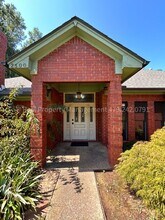 2300 Brigadoon Dr in Fort Smith, AR - Building Photo - Building Photo
