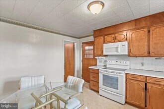 1055 S Main St in Chambersburg, PA - Building Photo - Building Photo